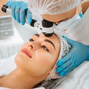 Praktinis aparatinės kosmetologijos metodikų taikymas. Ultragarsinis SMAS liftingas,sveikatos ir grožio akademija,eksternas